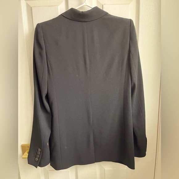 Aritzia | Babaton Blazer | size 2 - Picture 2 of 5